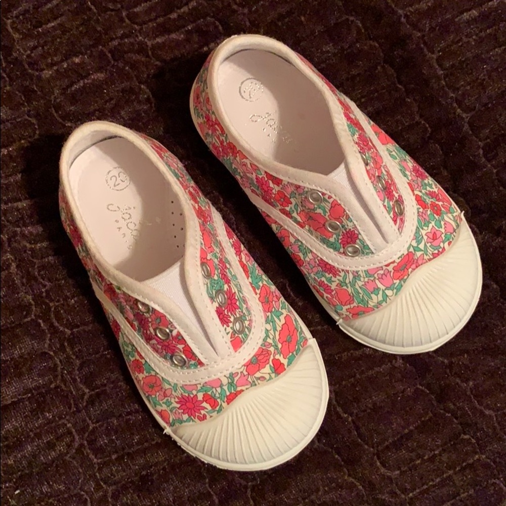 Jacadi shoes sizes 20 (new worn)